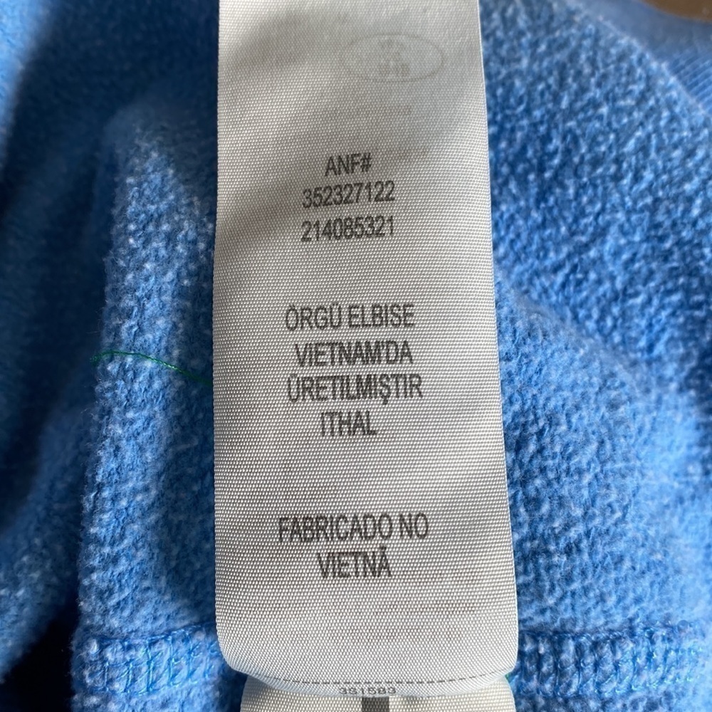 Hollister - Blue "California" Crop Sweatshirt​​​​​​​​​​​​​ - Picture 9 of 9